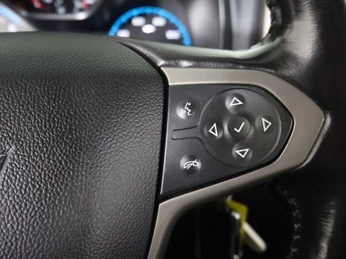 Used 2020 Chevrolet Colorado Z71 AWD/4WD image 37