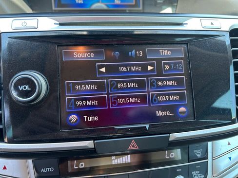 Used 2015 Honda Accord EX-L image 23