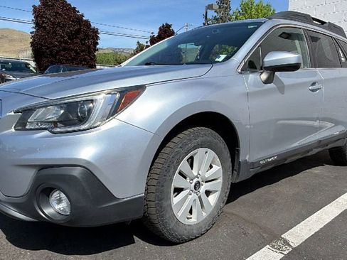Used 2019 Subaru Outback 2.5i Premium AWD/4WD image 4