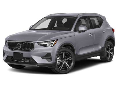 Used 2023 Volvo XC40 B5 Core