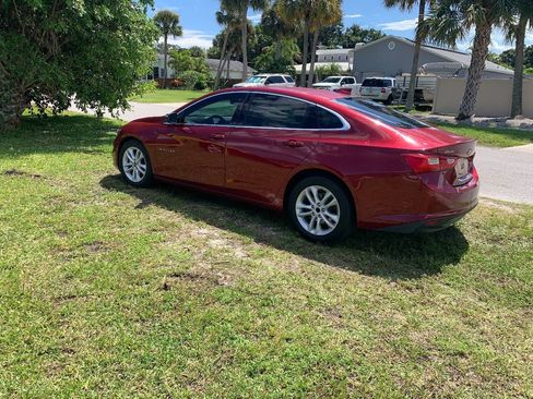 Used 2017 Chevrolet Malibu LT image 3