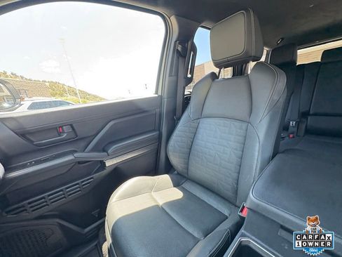 Certified 2025 Toyota 4Runner TRD Off-Road Premium w/ Tow Technology Package AWD/4WD image 24