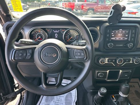 Used 2020 Jeep Wrangler Sport AWD/4WD image 20
