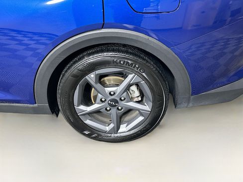 Used 2025 Kia K4 LXS FWD image 11