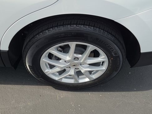 Used 2022 Chevrolet Equinox Premier w/ Redline Edition FWD image 4