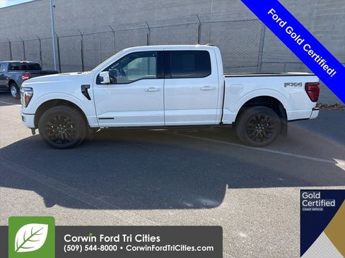 Used 2025 Ford F150 Platinum w/ FX4 Off-Road Package image 15
