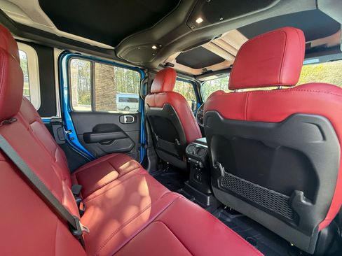 Used 2024 Jeep Wrangler Unlimited Rubicon 392 image 26