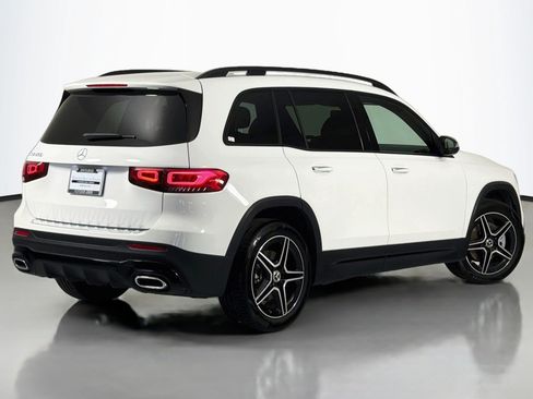Used 2023 Mercedes-Benz GLB 250 image 12
