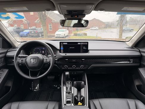 Used 2025 Honda Accord EX-L image 16