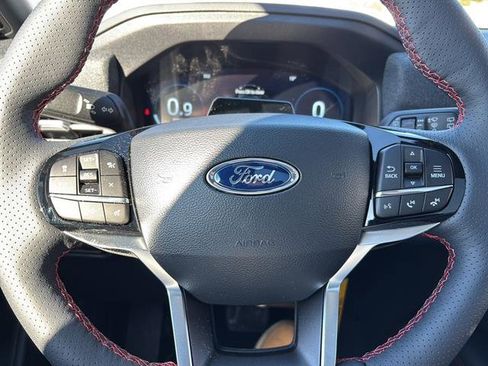 New 2026 Ford Explorer ST-Line image 25