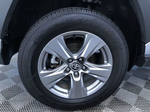 Certified 2025 Toyota RAV4 LE AWD/4WD image 16