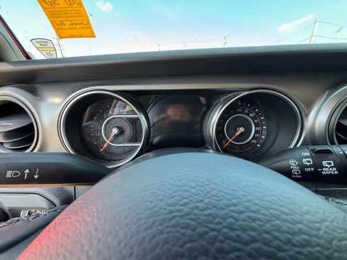 Used 2021 Jeep Wrangler Sport image 16