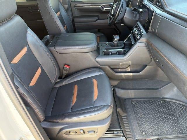 Used 2024 GMC Sierra 1500 AT4 w/ Technology Package AWD/4WD image 16