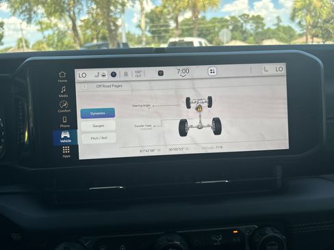 New 2025 Jeep Gladiator Sport image 19