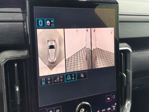 Used 2025 GMC Acadia Elevation w/ Elevation Premium Package FWD image 51