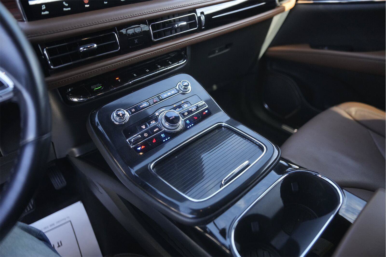 Used 2022 Lincoln Nautilus Reserve w/ Luxury Package FWD image 29