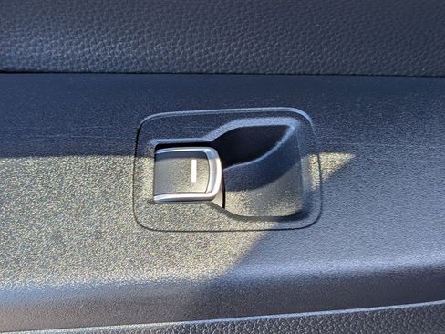 Used 2025 Honda CR-V EX-L image 29