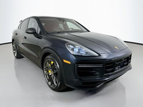 Used 2023 Porsche Cayenne Turbo GT AWD/4WD image 3