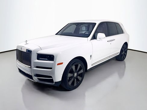 Certified 2021 Rolls-Royce Cullinan AWD/4WD image 7