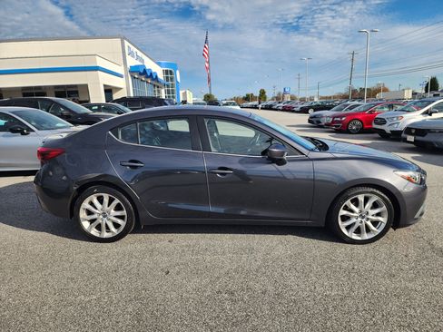 Used 2016 MAZDA MAZDA3 s Grand Touring image 3