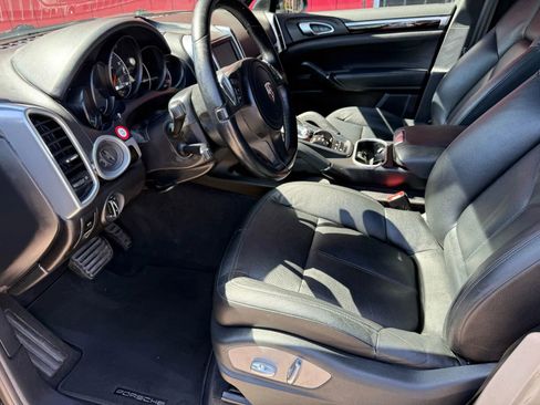 Used 2014 Porsche Cayenne image 9