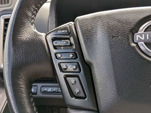 Used 2024 Nissan Frontier SL RWD image 31