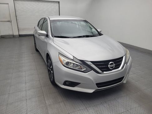 Used 2018 Nissan Altima 2.5 SV FWD image 14