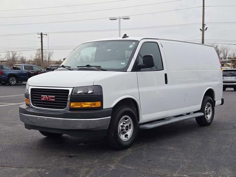 Used 2021 GMC Savana 2500 w/ Driver Convenience Package image 8