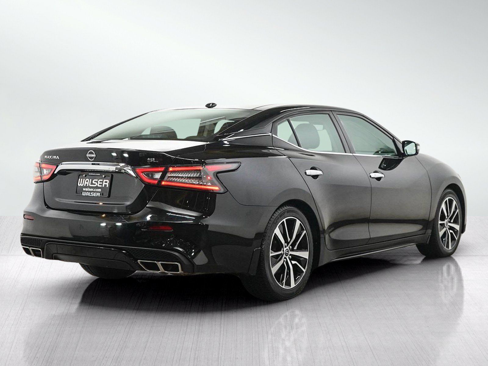 Used 2023 Nissan Maxima SL FWD image 5