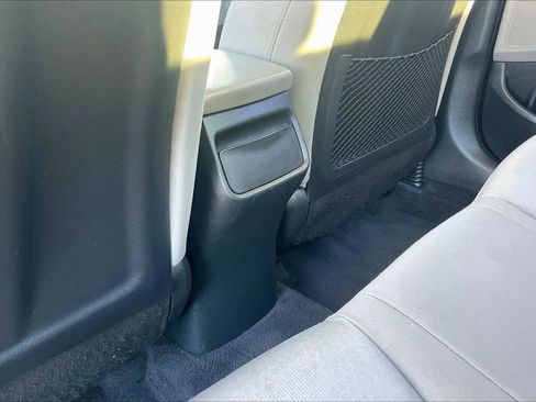 Used 2018 Hyundai Elantra Value Edition w/ Cargo Package image 28