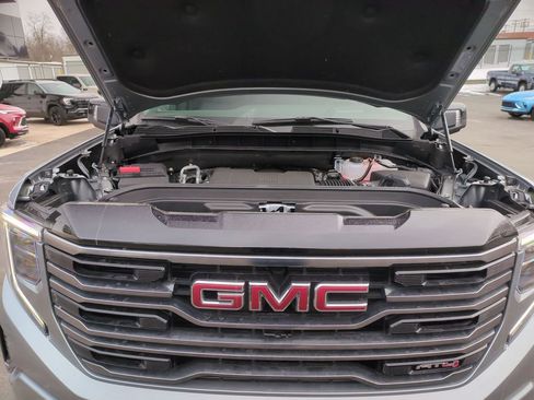 New 2026 GMC Sierra 1500 AT4 w/ Technology Package AWD/4WD image 17