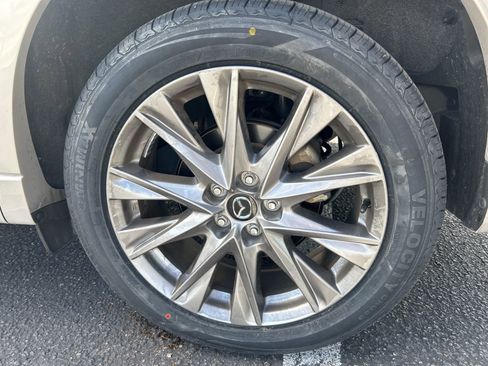 Used 2024 MAZDA CX-5 AWD 2.5 S w/ Premium Package image 6