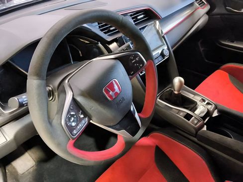 Used 2021 Honda Civic Type R image 15