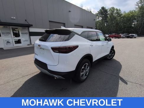 Used 2024 Chevrolet Blazer LT w/ Driver Confidence Package AWD/4WD image 4