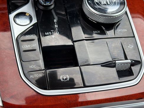 Used 2024 BMW ALPINA XB7 AWD/4WD image 19
