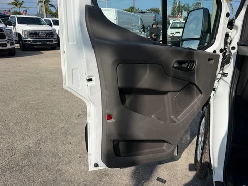 Used 2024 Ford Transit 350 XLT RWD image 11