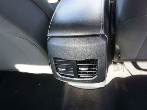 Used 2020 Ford Fusion SE image 15