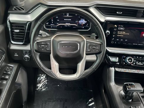 Used 2024 GMC Sierra 1500 Denali w/ Denali Reserve Package AWD/4WD image 17