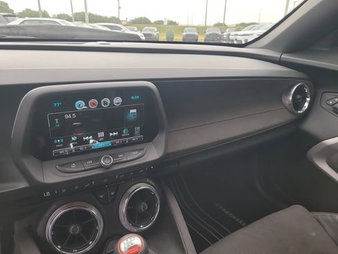 Used 2018 Chevrolet Camaro SS RWD image 17