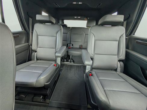 Used 2025 Chevrolet Tahoe Z71 w/ Z71 Off-Road Package image 12