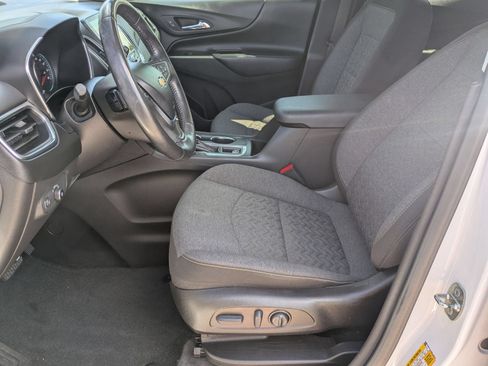 Used 2022 Chevrolet Equinox LT FWD image 21