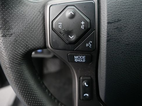 Used 2019 Toyota Tacoma TRD Sport image 26