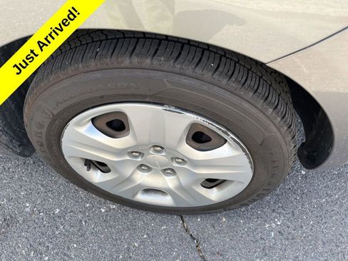 Used 2013 Dodge Dart SE w/ Value Group FWD image 11