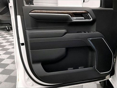 Used 2022 GMC Sierra 1500 Elevation image 17