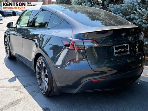 Used 2024 Tesla Model Y Performance AWD/4WD image 6