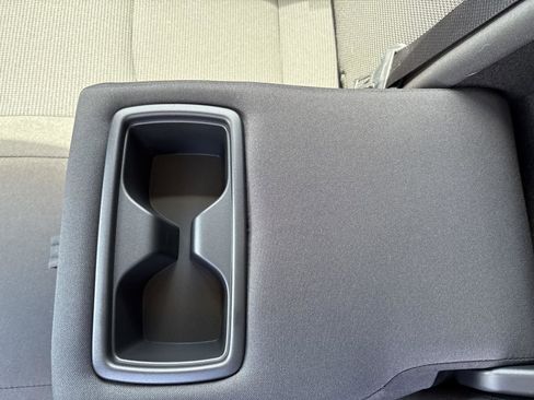 Used 2023 Toyota RAV4 LE AWD/4WD image 23