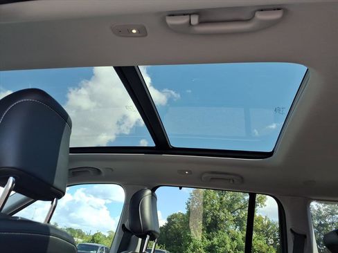 Used 2022 Jeep Grand Cherokee Limited 4xe w/ Luxury Tech Group II image 9