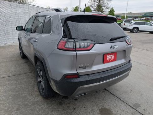 Used 2019 Jeep Cherokee Limited w/ Luxury Group AWD/4WD image 15