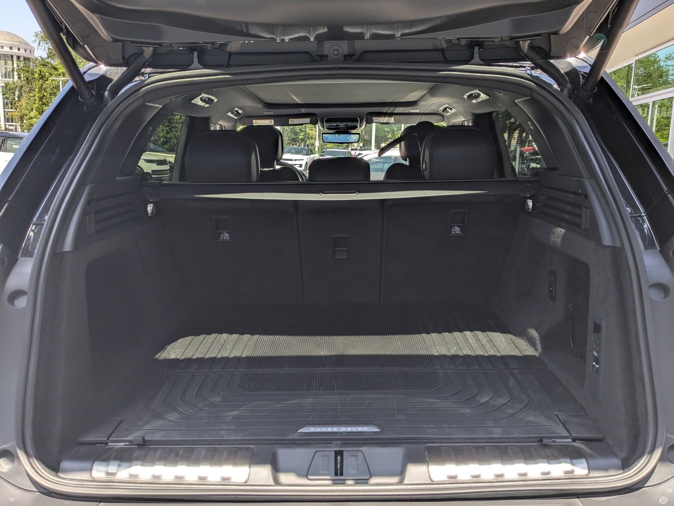New 2026 Land Rover Range Rover Sport Dynamic SE AWD/4WD image 31