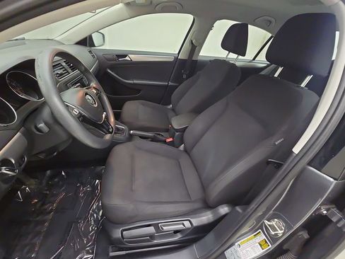 Used 2016 Volkswagen Jetta SE FWD image 12